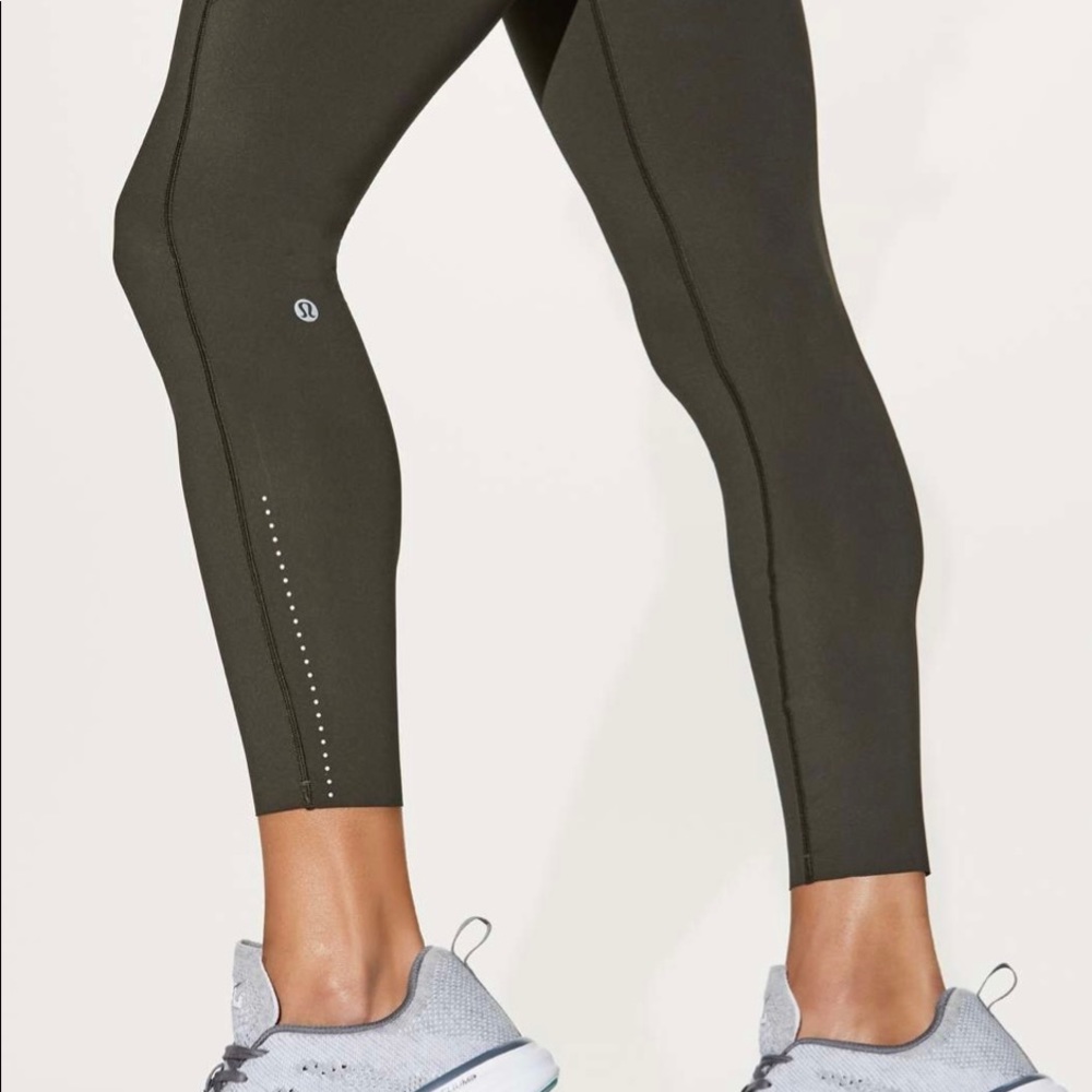 Lululemon Fast & Free 7/8 Tight II *Nulux 25" dark olive light coverage. LikeNEW